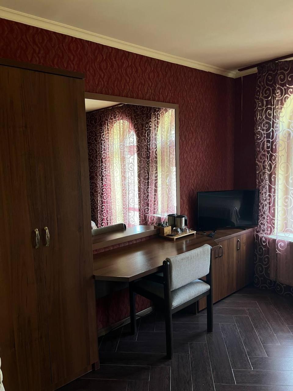 Гетьман Готель & Spa Chortkiv Exterior photo